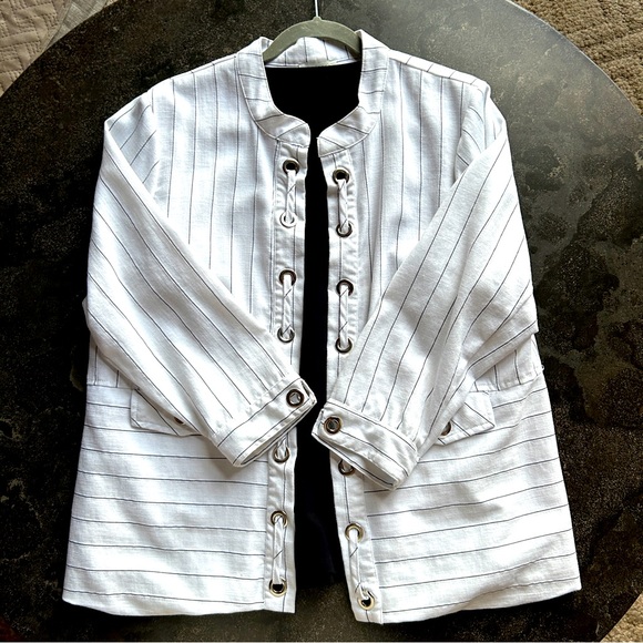 Multiples Jacket - Size Large - Picture 2 of 14